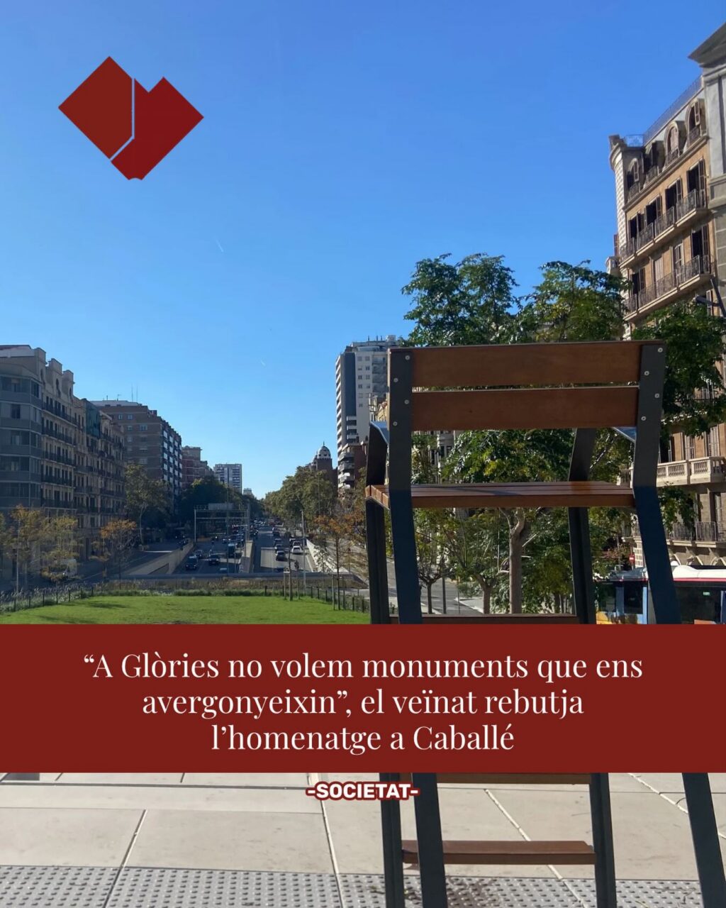 Instagram post from elclotenc. This post is in position 5.