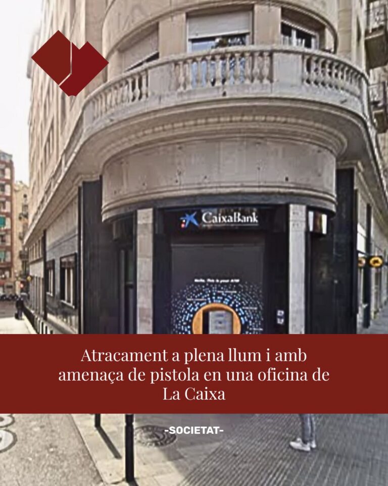 Instagram post from elclotenc. This post is in position 11.