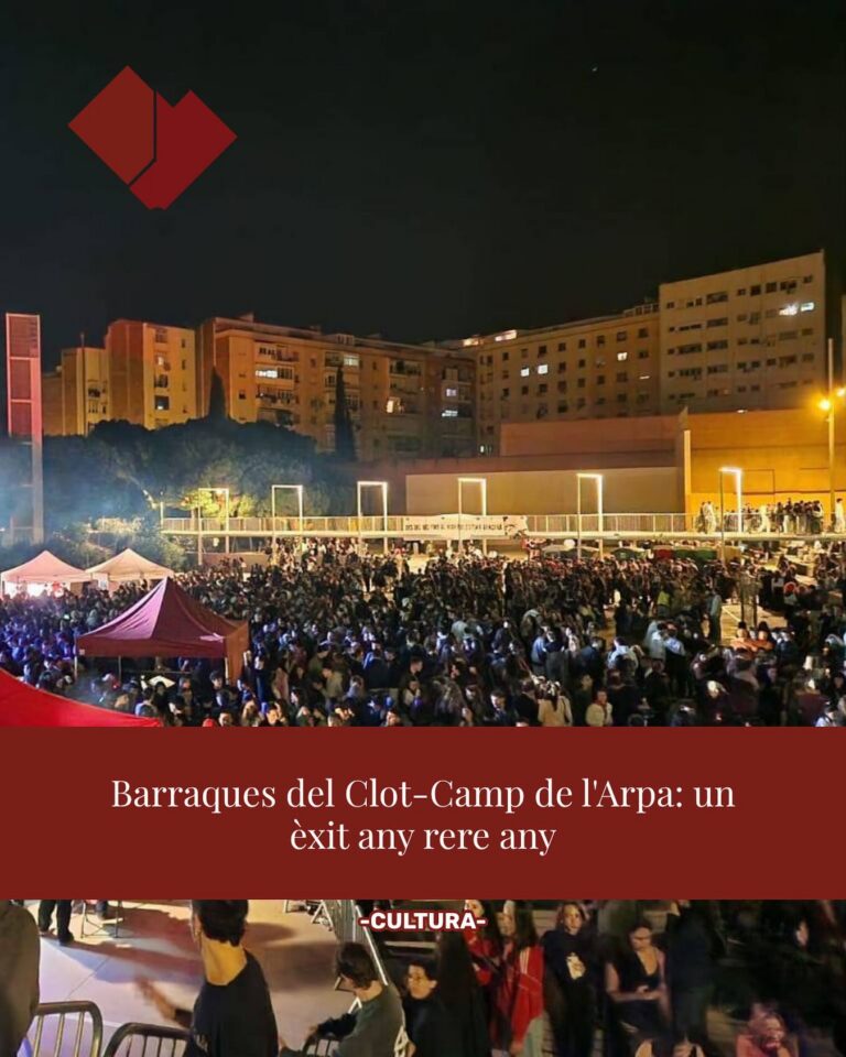 Instagram post from elclotenc. This post is in position 10.