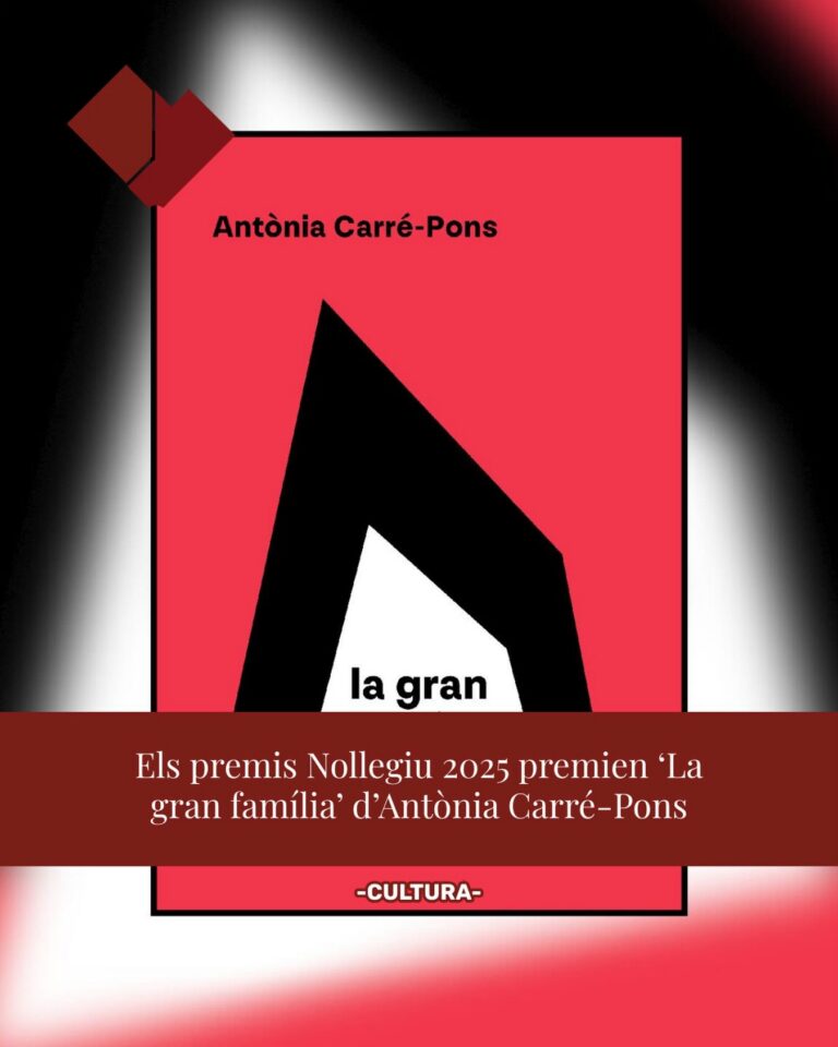 Instagram post from elclotenc. This post is in position 10.